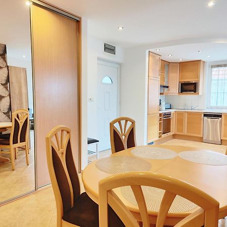 Boroka Apartman Heviz Exterior photo
