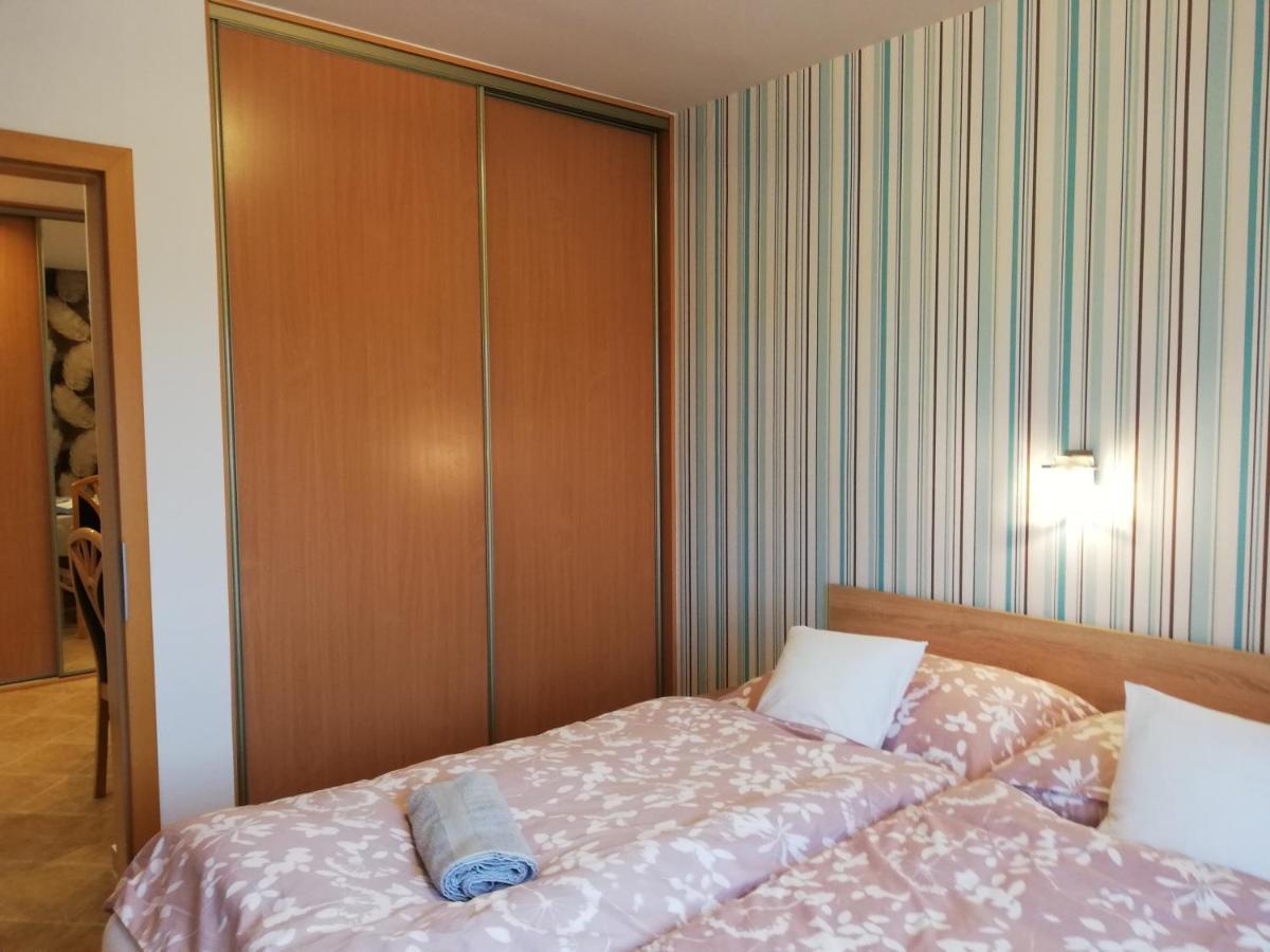 Boroka Apartman Heviz Exterior photo