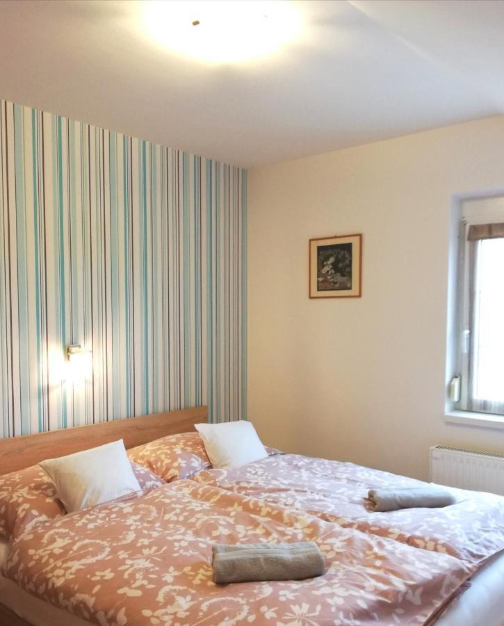 Boroka Apartman Heviz Exterior photo