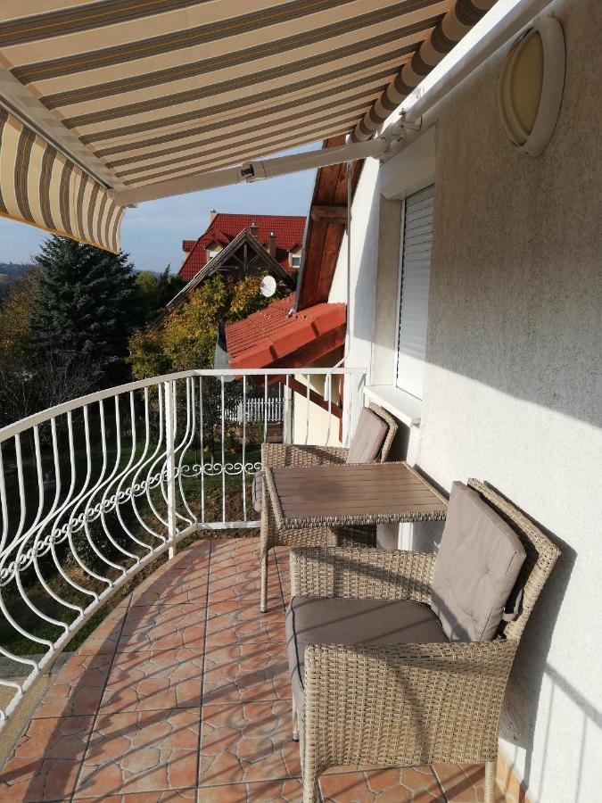 Boroka Apartman Heviz Exterior photo